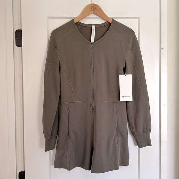 53. NWT Lululemon Ribbed Softstreme Long-Sleeve Romper Nomad Size 0 RARE - Picture 2 of 15